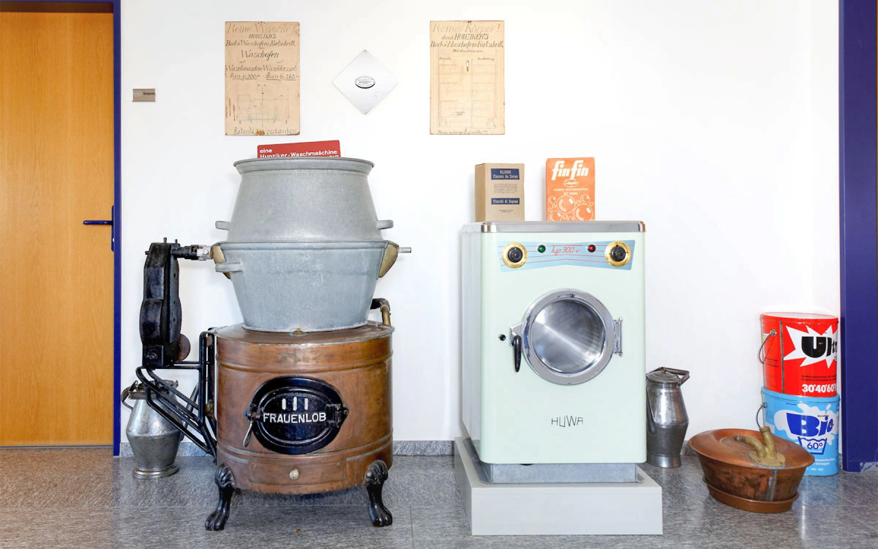 Historische Waschmaschinen von Huwa